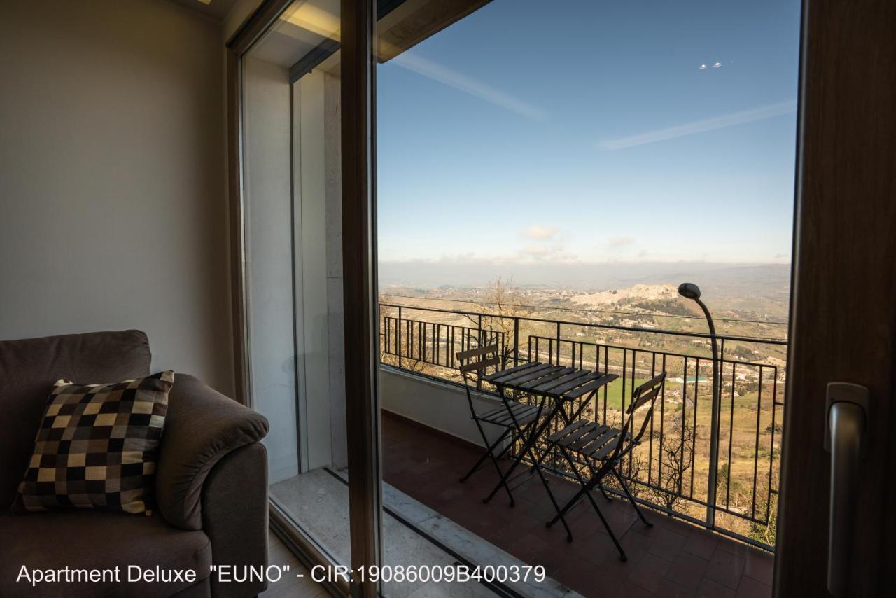Rocca Di Cerere "Rocca Da Zeru" Apartments Έννα Εξωτερικό φωτογραφία