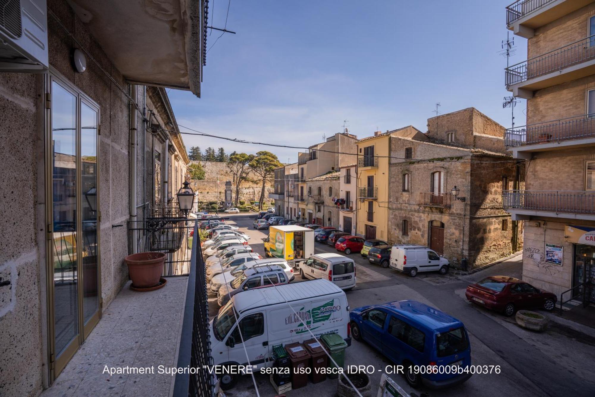 Rocca Di Cerere "Rocca Da Zeru" Apartments Έννα Εξωτερικό φωτογραφία